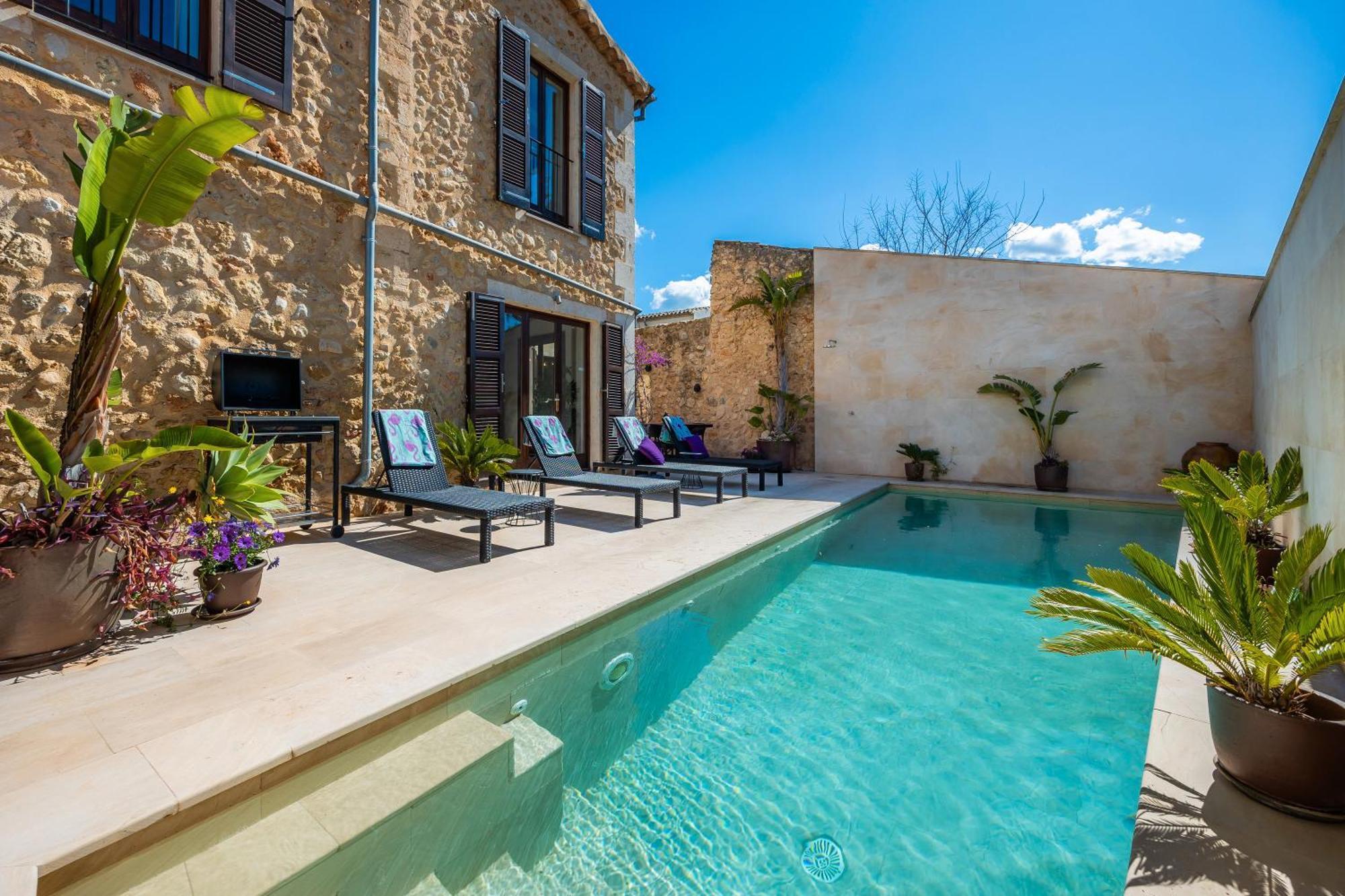 Casa Paulina * Búger
